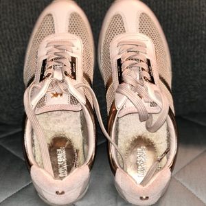 PENDING PAYMENT Michael Kors rose gold fashion shoes